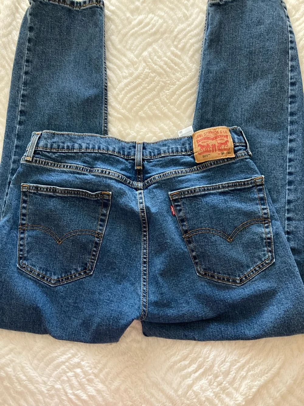 Levi's Straight Leg Men's Jeans in Denim Blue